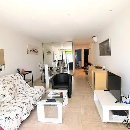 Croisette Immo 2pièces Sur La Croisette Vue Apartment Cannes